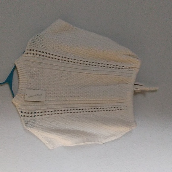 Top - Picture 2 of 2